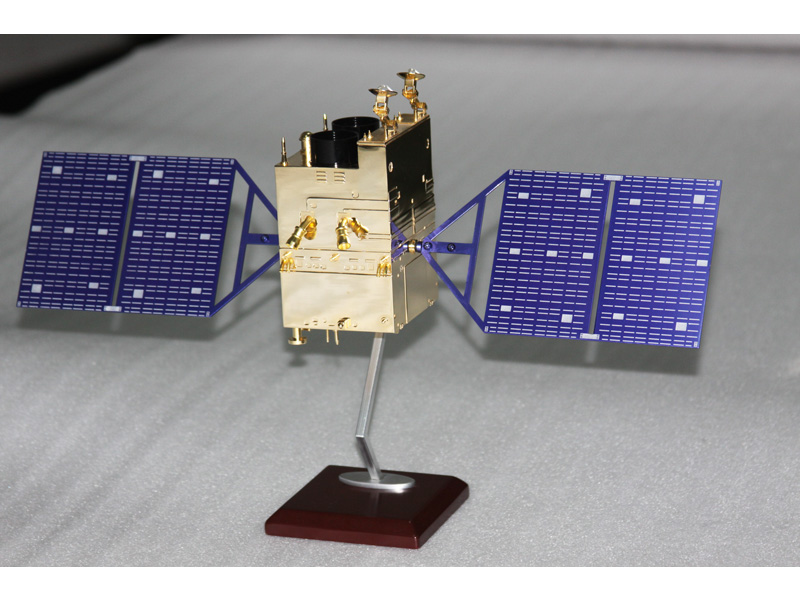 高分二号卫星模型1:35